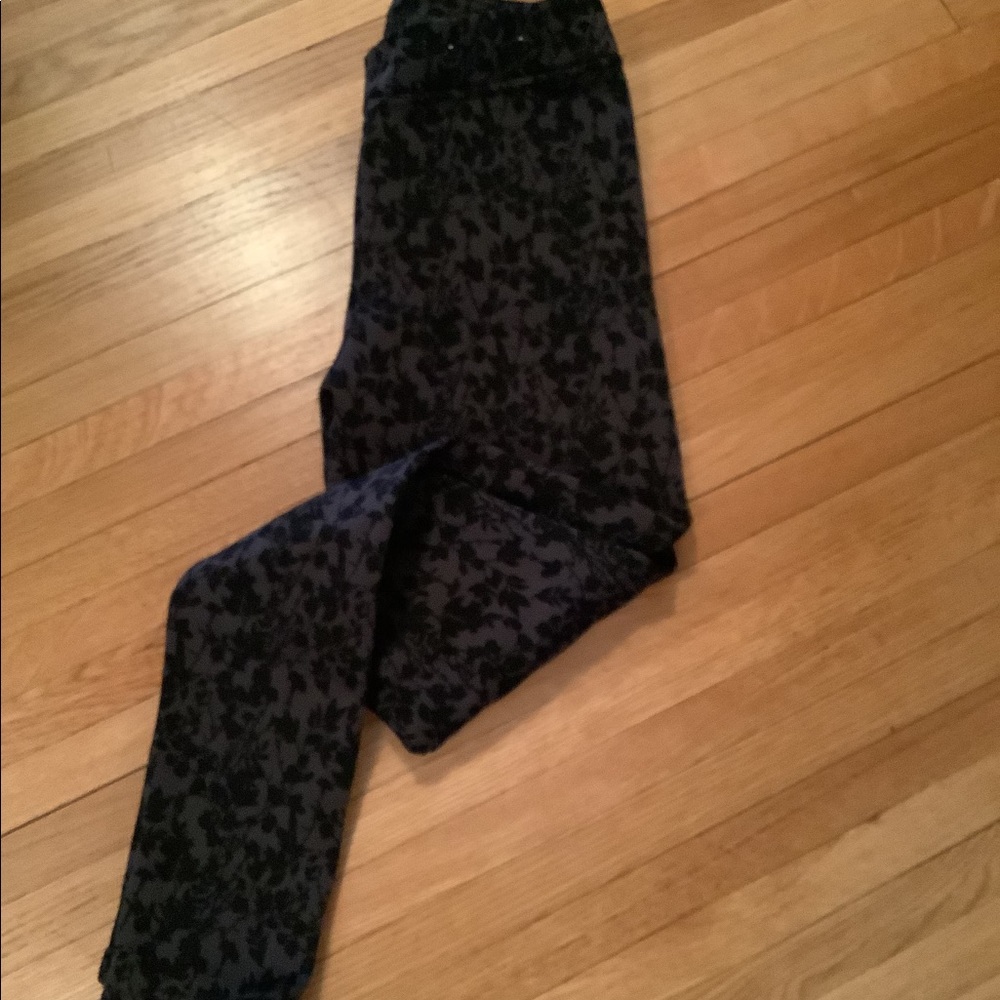 BNWOT Sierra ponte pants